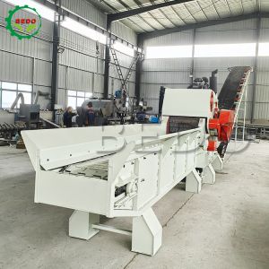 235HP Main Power Self-feeding Wood Chipper Machine Inlet Size 700*400mm for