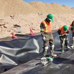 Smooth or Textured Surface HDPE Geomembrane Pond Liner for Dam Project in South