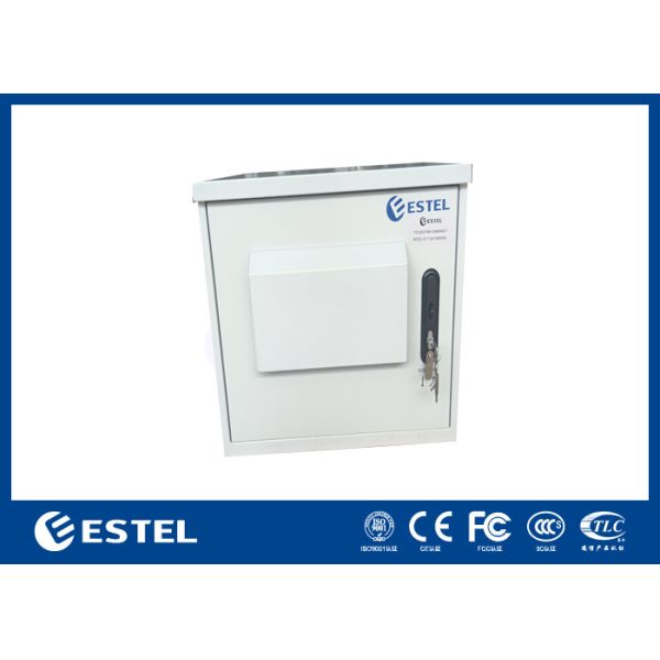 Fan Cooling Pole Mount Enclosure Telecom Outdoor Cabinet Assembled / Welded