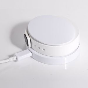 Smart Fitness WristBand tracking your activity and sleep with android 4.0 OS