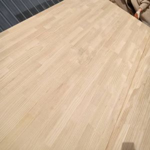 Smooth and Clean Radiata Pine Wood Finger Joint Board for Project Solution