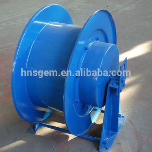 Outdoor Spring Loaded Cable Reel System Metal Structure High Strength