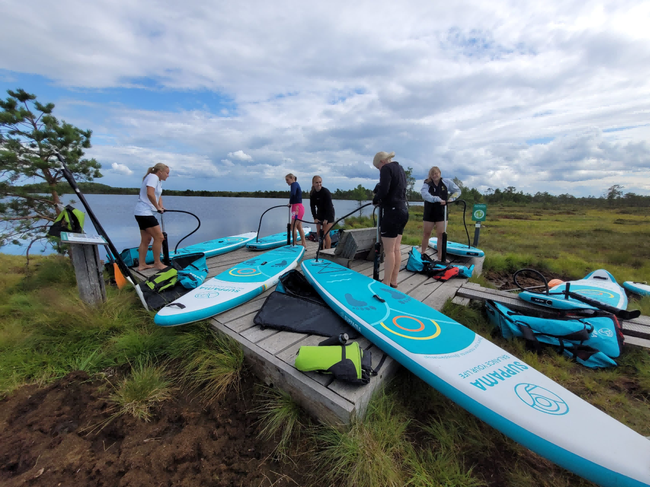 Automated SUP Kayak Vending Machine for Outdoor Rentals