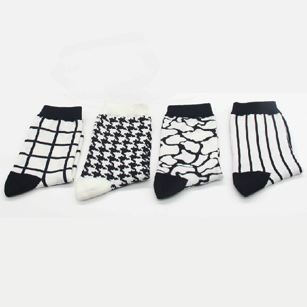 Quality Fashionable custom design crew combed cotton mid calf length dress socks for business men wholesale