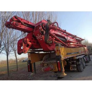 62m Concrete Pump Trucks with 4 Axles in Excellent Condition hydraulic placing