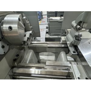 SMTCL Universal Lathe CW6180B High Rigidity 600mm Bed Width Heavy Duty Engine