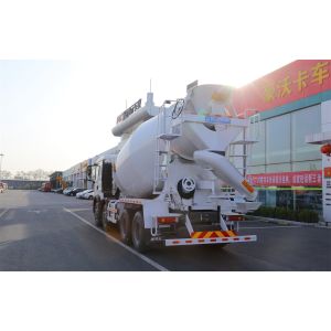 SINOTRUK HOWO 340 Horsepower 8X4 7.7 Cubic Meter Concrete Mixing Truck (National
