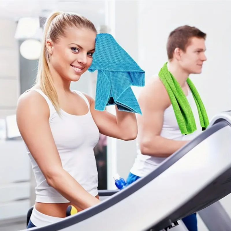 160gsm Microfiber Yoga Towel with Quick-Drying and Ultra-Absorbent Cooling