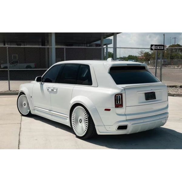 Black Cullinan Rolls Royce Body Kit NT Style Front And Rear Bumper Widebody Kit