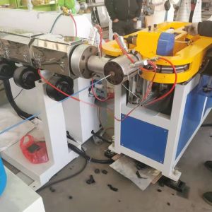 Separate Type PVC Single Wall Corrugated Pipe Extruder Machine for Deep Screw