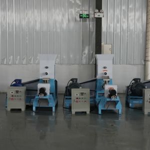 China 0.8cm 1.2cm Fish Feed Pellet Machine Production 57.8in High Temperature Process on sale