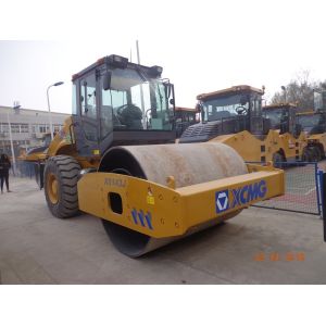 China 14T Drum Roller Compactor With XCMG Axle XS143J 14T Vibratory Grader on sale
