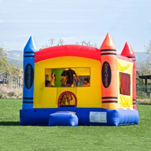Unisex 2024 Commercial Inflatable Castle Bounce House with Slide Customized Size