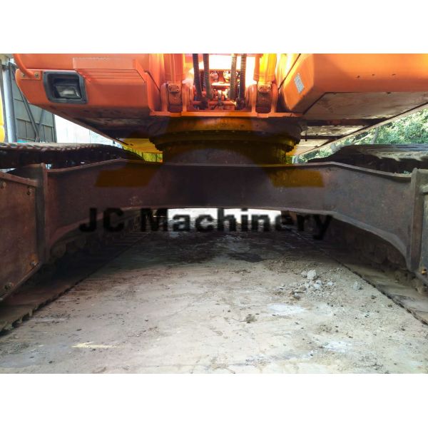 Sligthtly Used Korean Doosan Crawler Excavator 22 Ton DH220LC-7 600mm Shoe Size