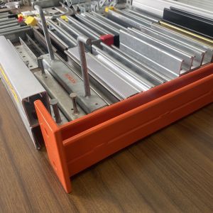 China Powder Coated Back to Back Channel Cantilever Arm Brackets on sale