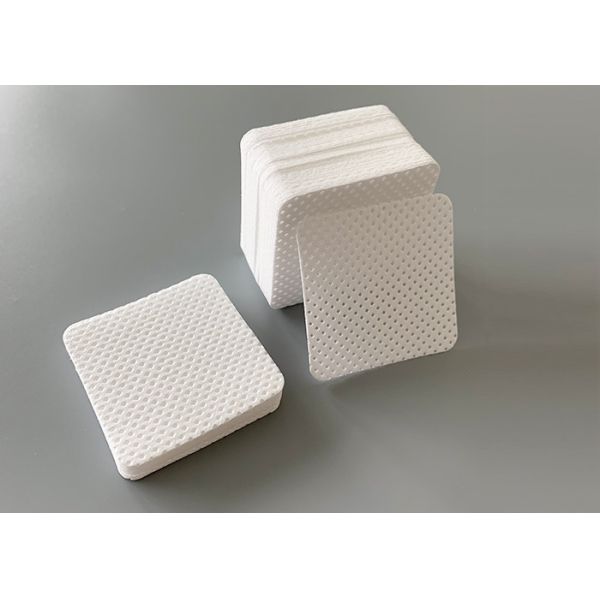 Quality Soft Nail Polish Remover Wipes Highly Absorbent White Plain Color 60gsm Weight wholesale