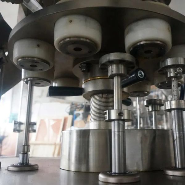 Ultrasonic Automatic Food Cosmetic Cream Paste Plastic Tube Filling Sealing Machine