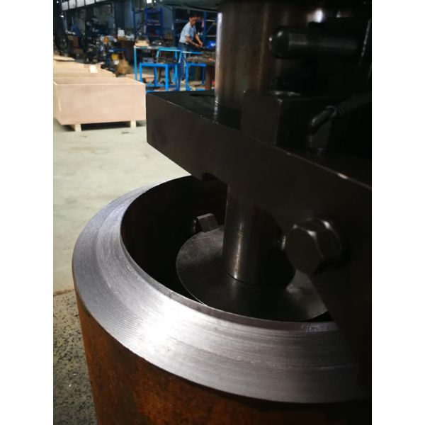 ISP / ISE-352-1 Electric Pipe Beveler , Tube Bevelling Machine Long Life