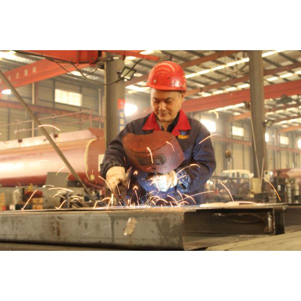 4x2 Light Small FOTON Small Lorry Truck Duty Aumark TX Cargo Truck Petrol 116HP Engine 3Tons 4Tons 5Tons Best Price For Sales