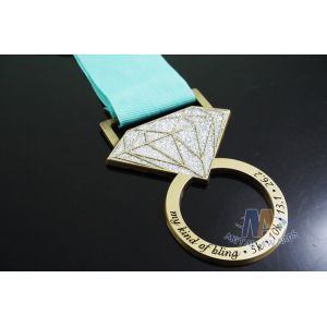 85mm Diamond Custom Race Medals Antique Gold Plating With Glitter Color