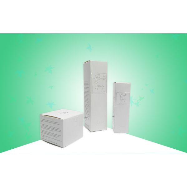 Customized Paper Packaging Boxes 350GSM With Hot Silver Printing Embossing