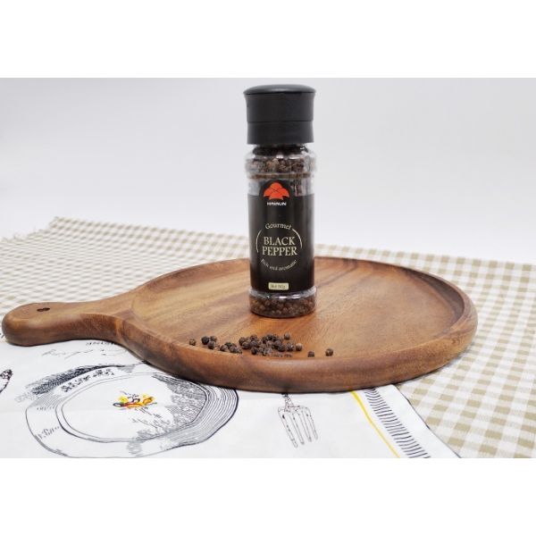 Plastic Pepper Grinders with Plastic Lids Jars