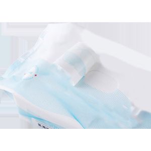 China Antiseptic 75% Alcohol Cleansing Wipes / Adults Alcohol Wipes For Skin on sale