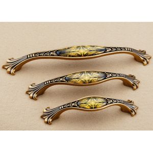 Antique Brass Furniture Hardware Pull Handles European Cabinet Drawer Wardrobe