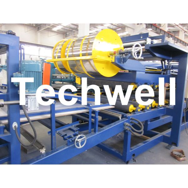 Continuous Rubber Belt Conveyor PU Sandwich Panel Roll Forming Machine