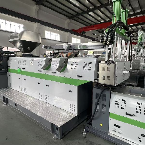 Waste Recycling Plastic Machines PP PE PS ABS Recycling Machine for Plastic