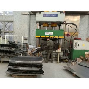 2007 KIA Carens Front Bumper Support Reinforcement Bar OEM 86530-1D010