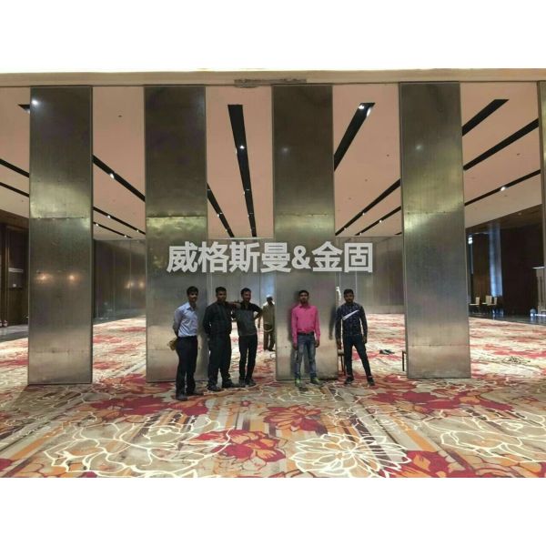 Quality Dividing Partition Wall Made with MDF Board Surface and Soundproof Fabric Panel Supported by Aluminum Frame wholesale