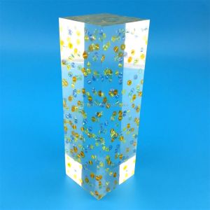 Cheap Factory Design Custom cheap paper weight Clear Cube Acrylic Paperweight Embedded In Sequins Resin paperweight for sale