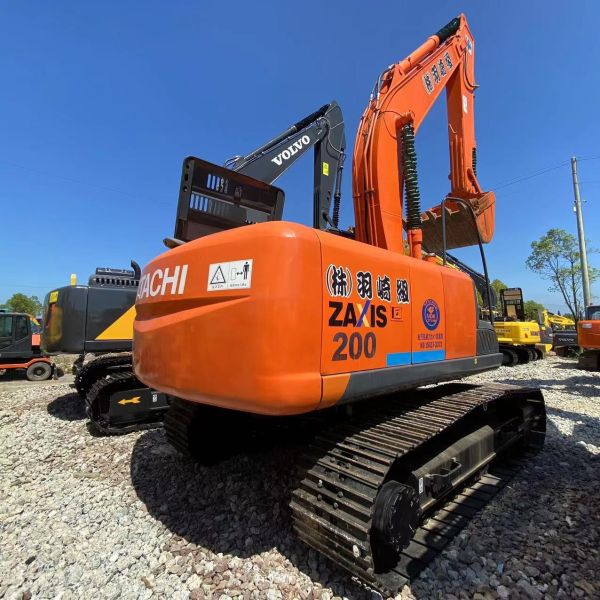 Quality 9620mm Used Used Hitachi Mini Excavator Low Working Hours Excavator Ex 200 wholesale