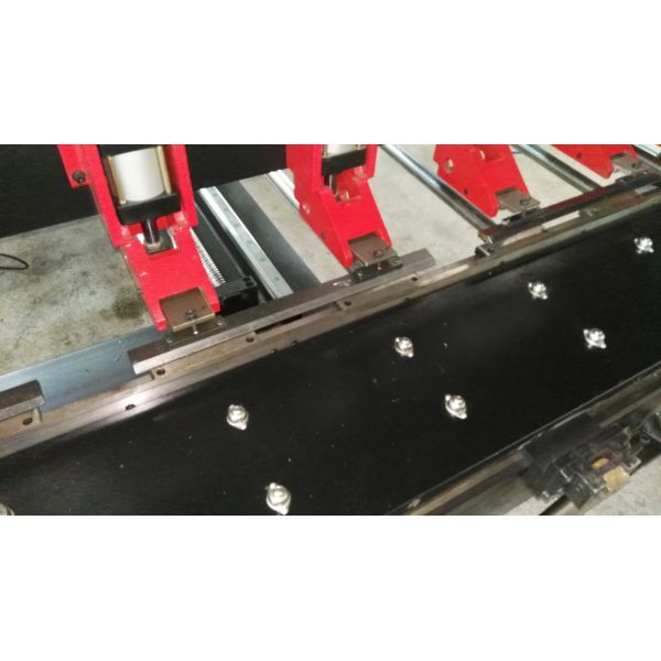 Automatic 6mm CNC V Grooving Machine GBC05K-1250/4000 Stainless steel V Groover