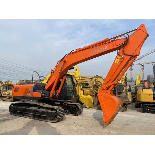 Used Hydraulic Crawler Excavator 20 Ton Used Hitachi ZX200 Excavator