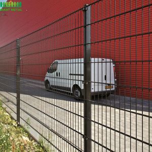Theft-Deterrent Tubular Steel Fence For Enhanced Safety