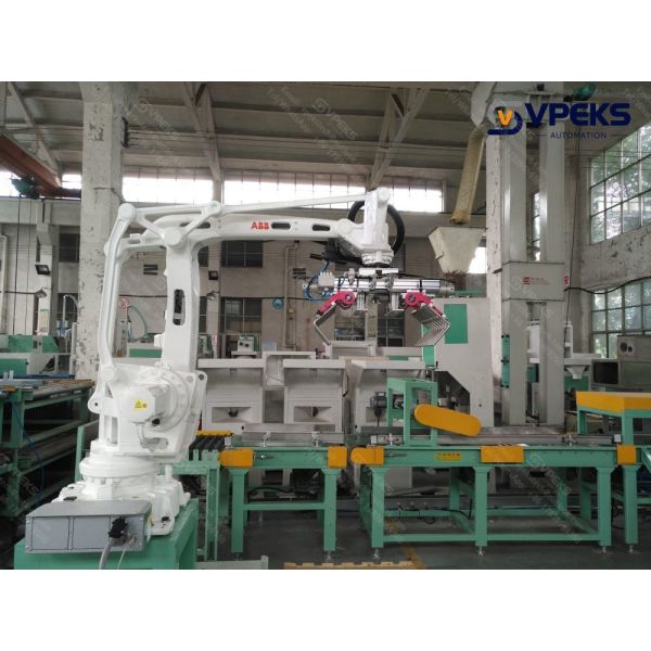 Robotic Arm Robot Depalletizer Machine With Dependable Functionality