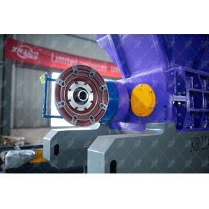 Double Shaft Waste Shredder Machine with 1 Year Warranty Customized Color and