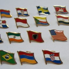 Cheap Pantone Gold / Silver / Nickel flag enamel lapel pin badge for sale