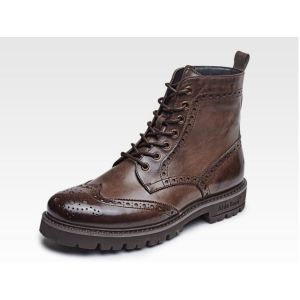 China Warm Marten Mens Suede Desert Boots Low Heel Nubuck Leather Ankle Boots With Sewing Thread on sale