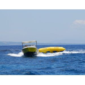 Hot Air Welding Airtight Structure Towable Inflatables For Water Park