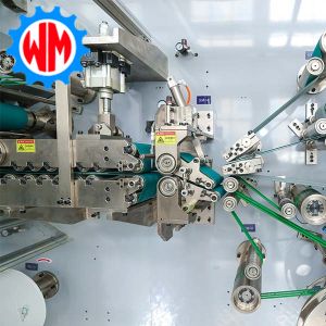 High Speed Full Servo Baby Diaper Making Machine PLC Control with Lower Energy