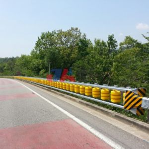 Galvanized Powder Coated Safebuild Roadway Traffic Barrier Safety Roller Crash