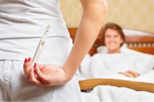 China Self Early HCG Pregnancy Test Kit LH Ovulation Urine Test 24 Months Shelf Life on sale