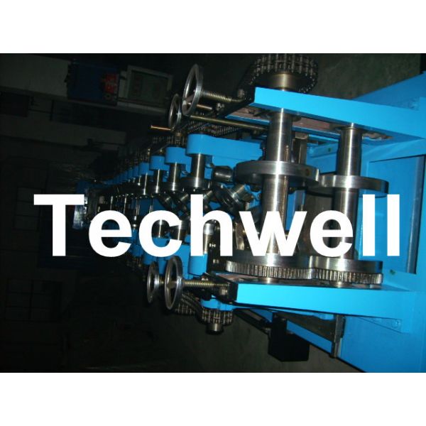 Quick Interchangeable CZ Purlin Roll Forming Machine with Pre - Cutting / Pre -