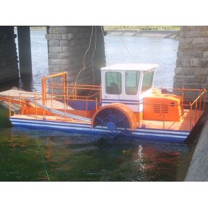 Small Easy Operate Lake Weed Removal Machine For Waterweed