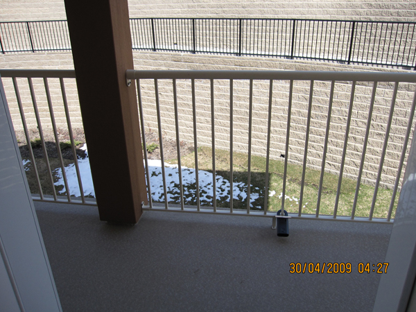 Top handrail aluminum wall bracket