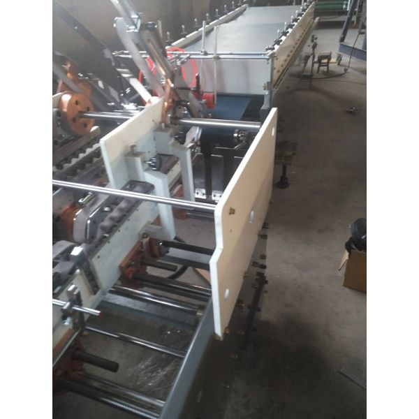 Chainwheel Drive Auto Gluing Machine , Automatic Counting Flexo Folder Gluer