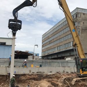 Versatile Pile Driver for PHC & RC Piles with Multi-Speed Control